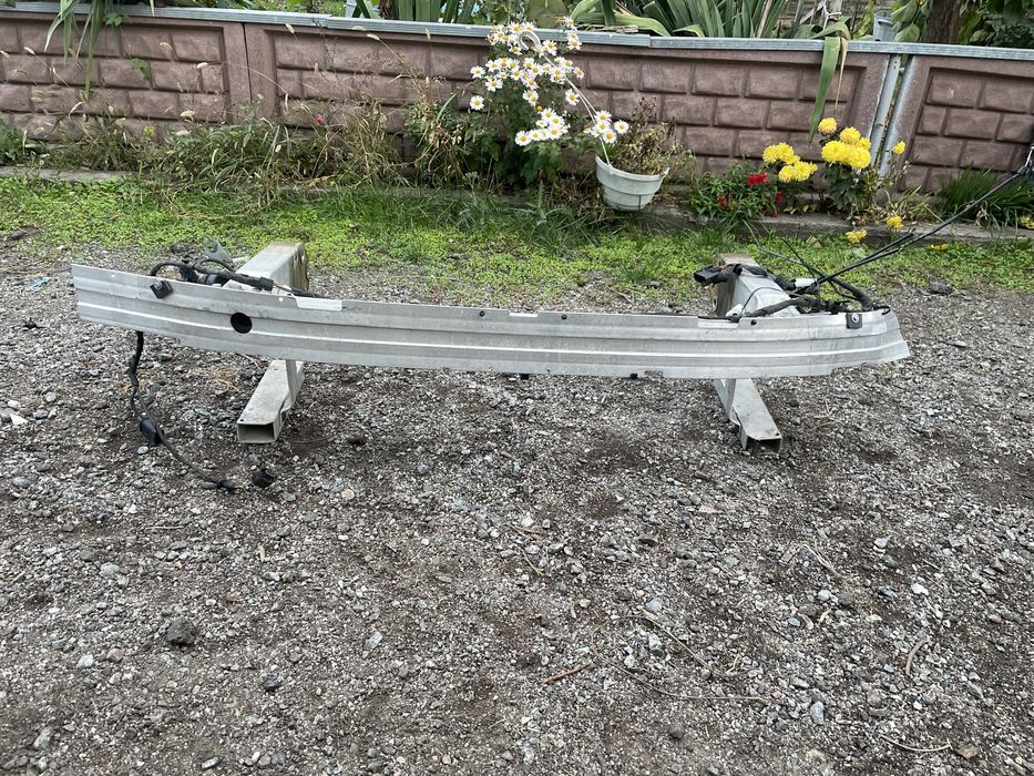 Передняя панель (Телевизор) BMW 5 F10 /F11