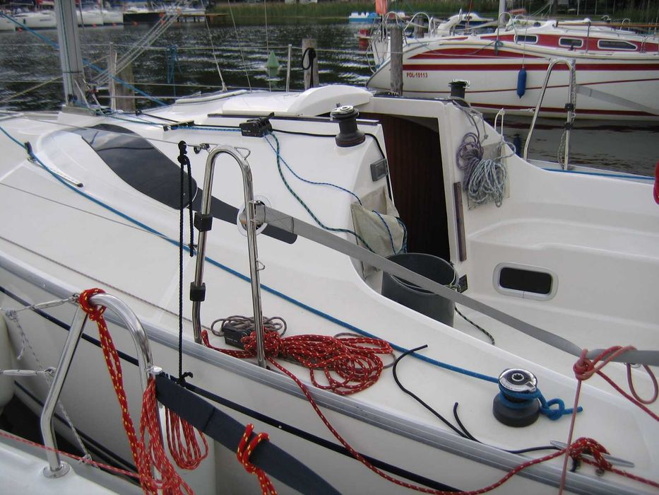 Jacht żaglowy Phila 880