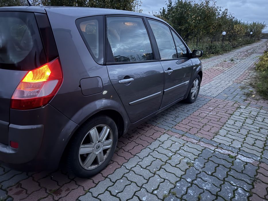 Renault scenik 1.6b+g