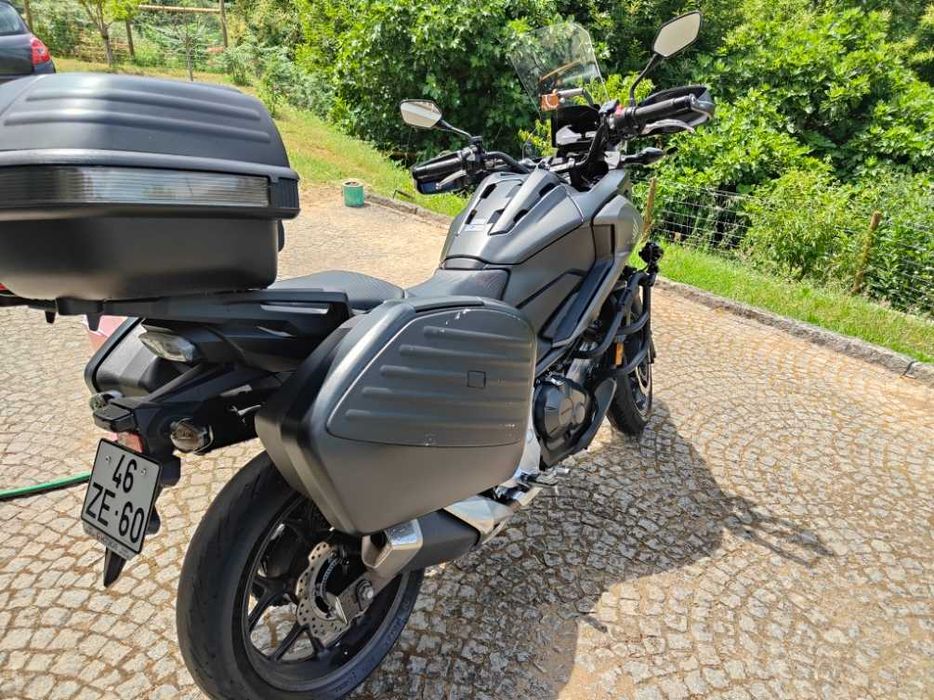 Honda NC 750X (2019) – 22.000 km – Com muitos extras!