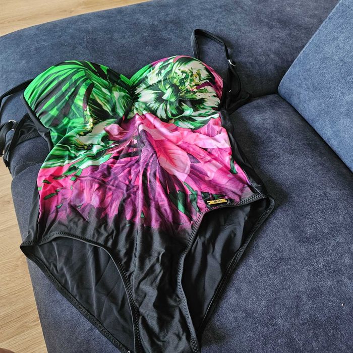Strój kąpielowy rozmiar 2XL