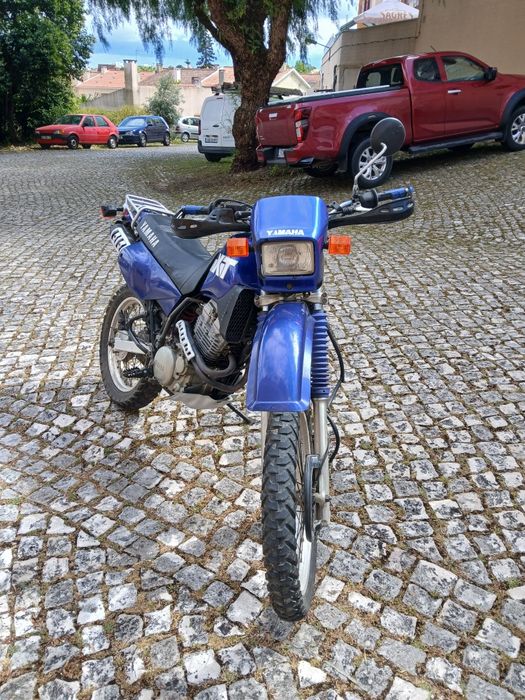 Yamaha XT350 Azul