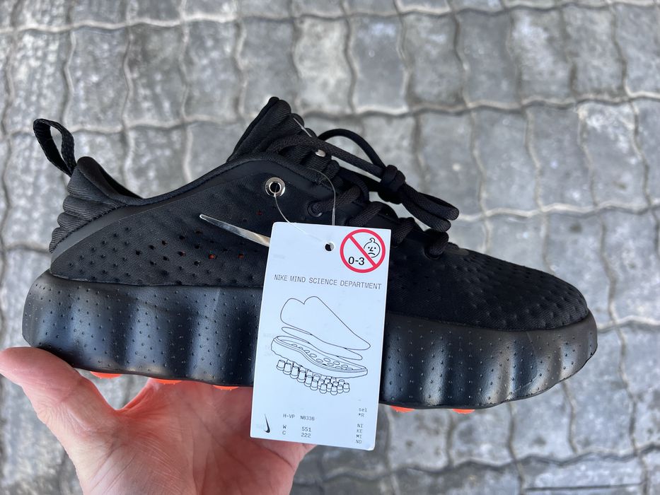 Кросівки Nike Mind 002 Black Hyper Crimson 36-45p.