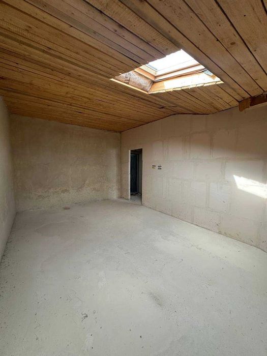 продаж 1.5 кім квартира ЖК Містечко Центральне. готова до ремонту.