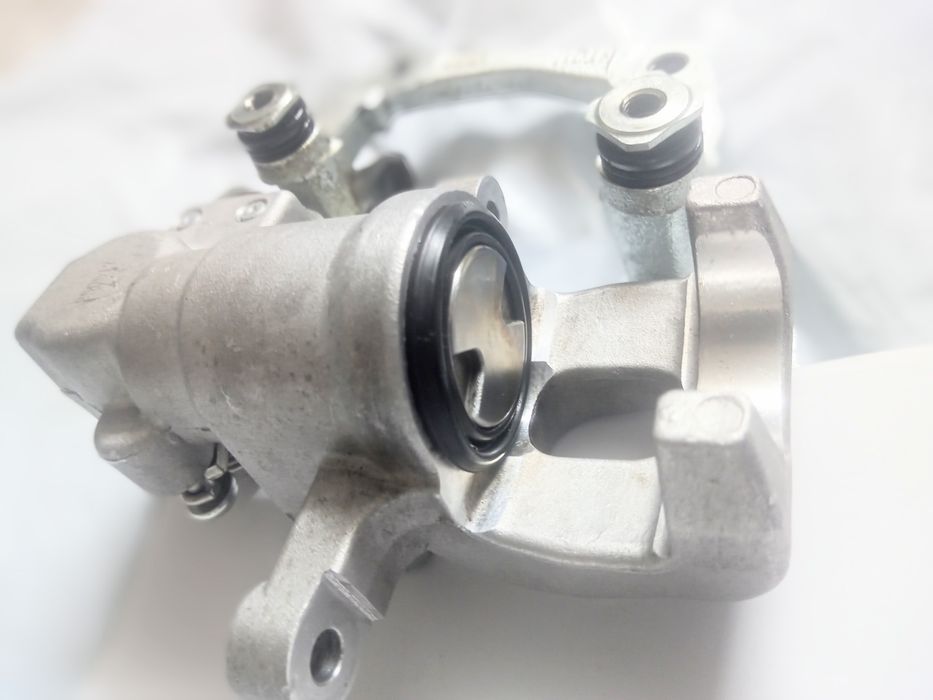 QUAD CF MOTO ZACISK Hamulcowy Tył Ligier Nowa Microcar VW PASSAT B6 B7