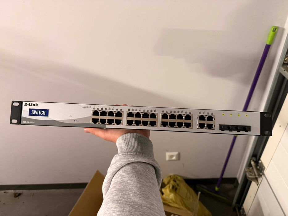 Switch D-Link DGS 1210 28