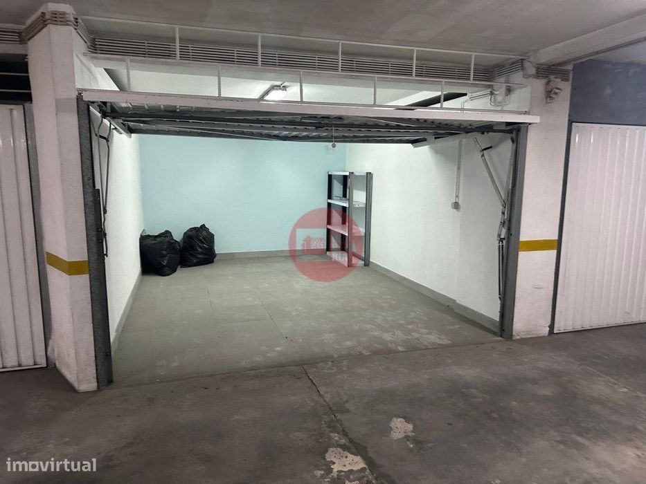 Garagem fechada Vila Nova de Famalicão