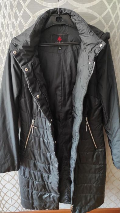 Жіноче демісезонне пальто