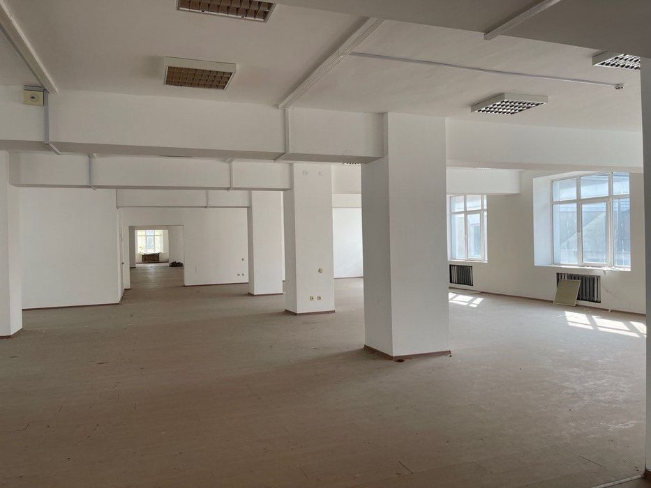 Комерційна нерухомість за адресою вул. Перемоги (площа 4947,1 м²) - Atlanta.ua - фото 6