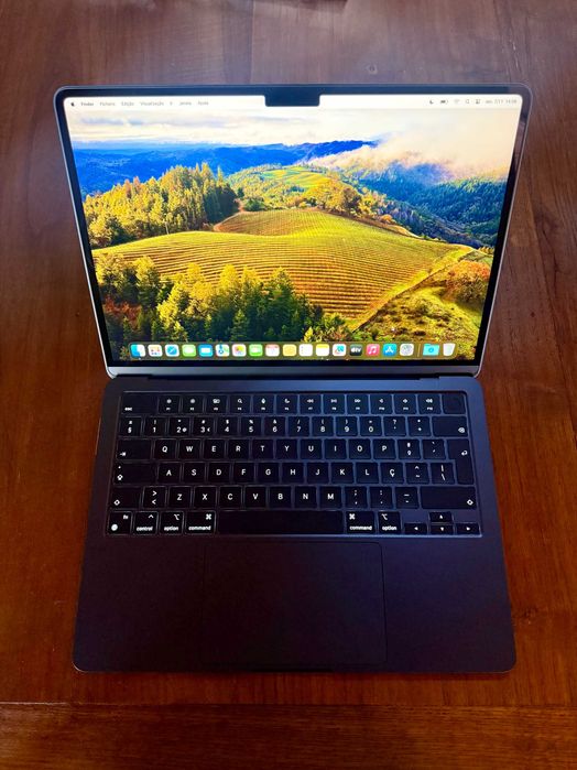 MacBook Air M2 2022 / 16GB RAM / 256GB SSD