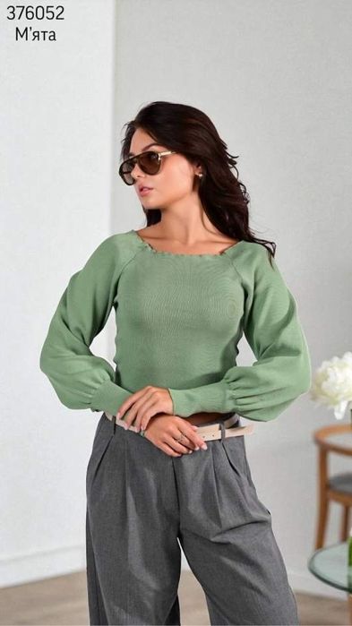 Блузка жіноча.