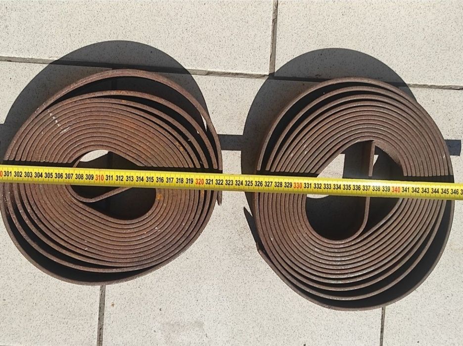 Металлическая полоса 40Х4 мм, длина 6 м 20 см.