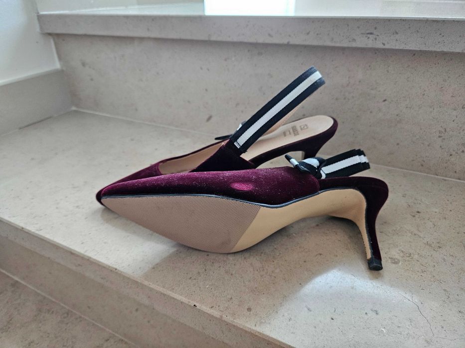 Sapato salto elegante aberto atrás, cor : bordeaux