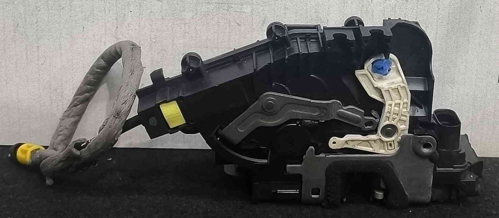 Fechadura / Fecho Porta Trás Esquerdo A2220064099 - MERCEDES-BENZ GLC