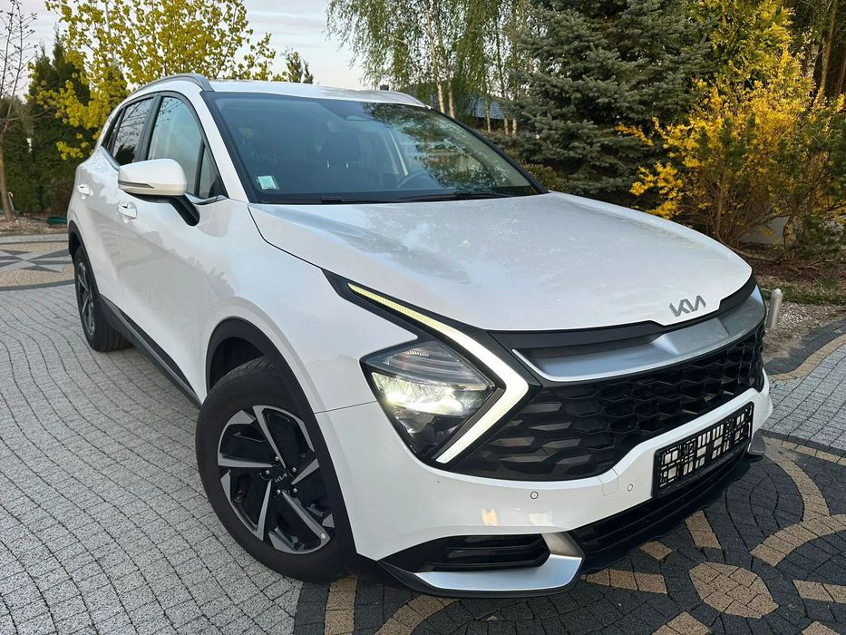 Kia Sportage Auto wzorowo utrzymane pełen serwis navigacja kamera,