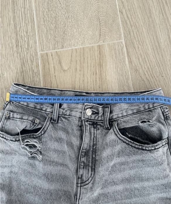 Сірі джинси прямі