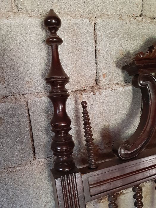 Cama de bilros antiga