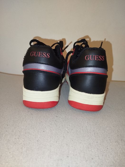 Buty uniseks marki Guess Ancona II