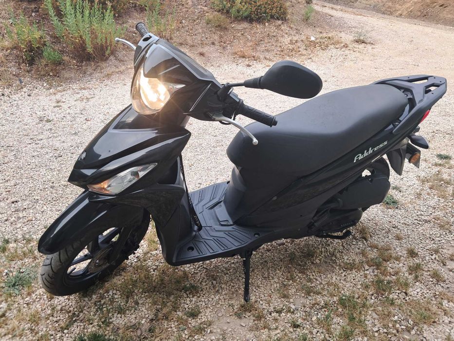 Scooter Suzuki  adress