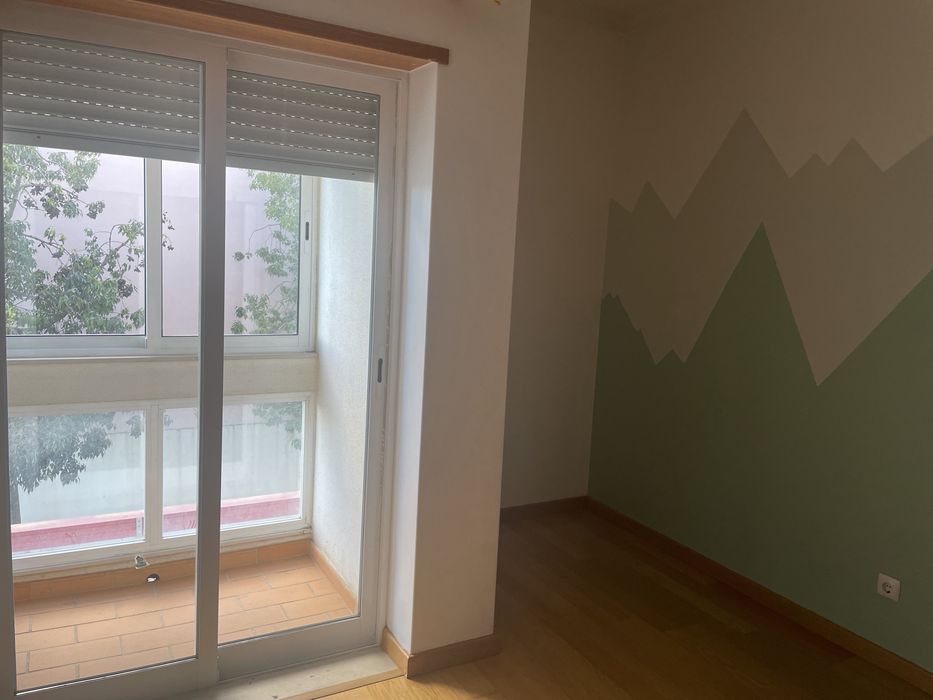Apartamento T3 com dois lugares de Garagem