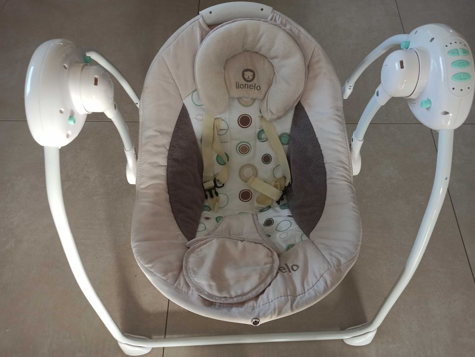 Leżaczek Bujaczek lionelo