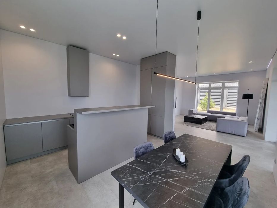 Будинок 206 м2 панорама 180° з ремонтом с. Лісники Обухівский район