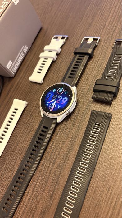 Garmin Forerunner 965 Branco – AMOLED, completo com caixa + 3 braceletes