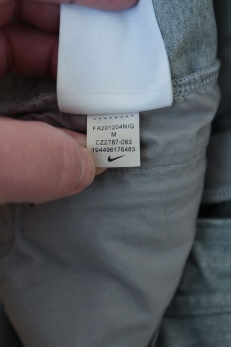 Спортивні штани Nike