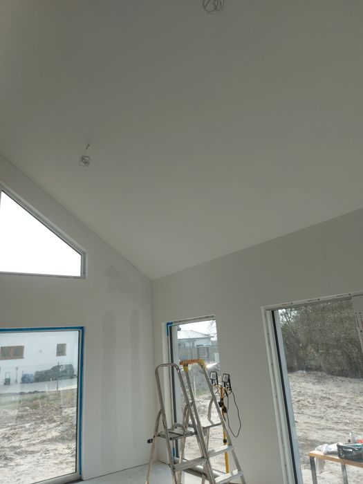 Sufity podwieszane szpahlowanie