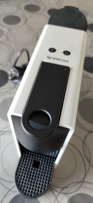 Maquina café NESPRESSO C30