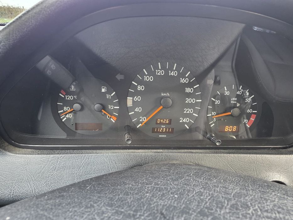 Mercedes 180C gasolina