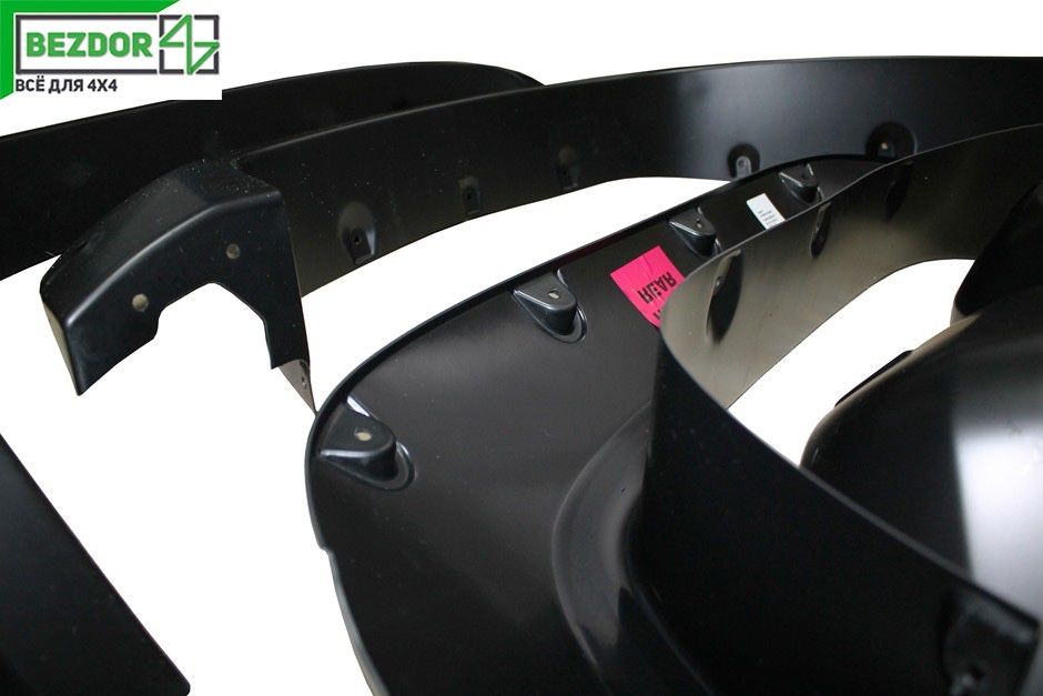 Toyota FJ Cruiser расширители арок bushwacker