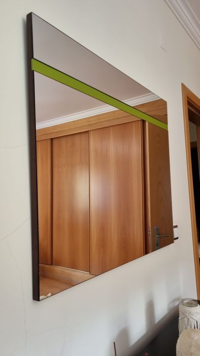 Quarto de casal completo | Cama 150x200 + mesas de cabeceira + cómoda + secretária + espelho