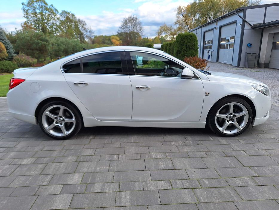 Opel Insignia 2.0 Bi-CDTI 205PS 4X4 0PC INDYWIDUAL Sport 120tys.km !