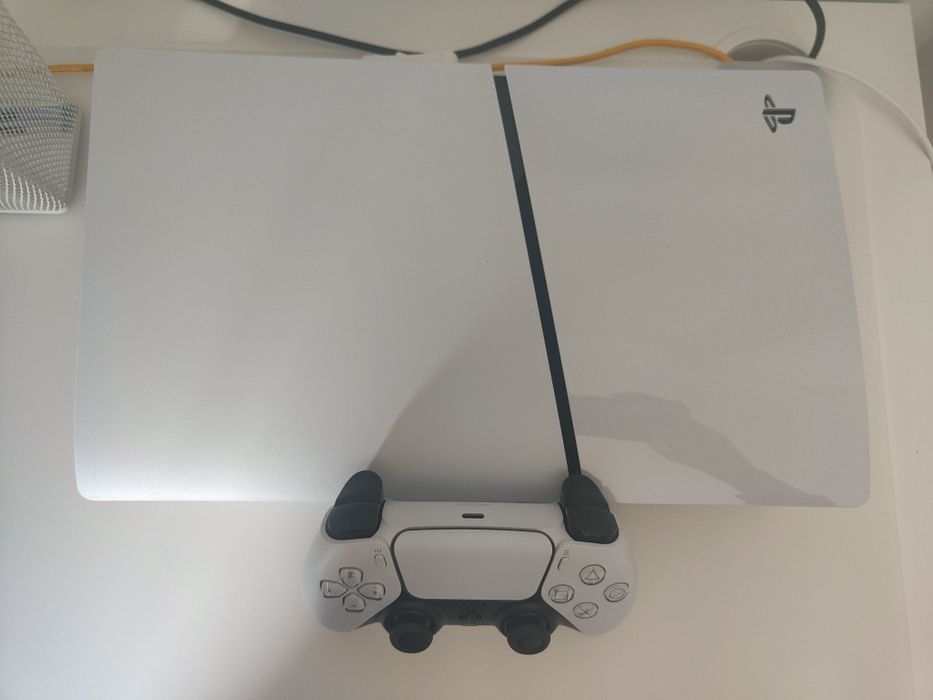 Sony PS5 (PlayStation 5) Slim 1TB (Edição Digital)