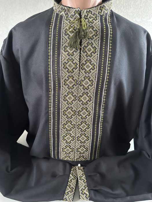 Чоловічі вишиванки. Ручна робота