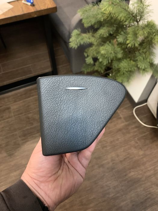 Попільничка задня w211