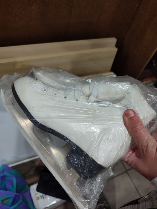 Ковзани 37 білі класичні