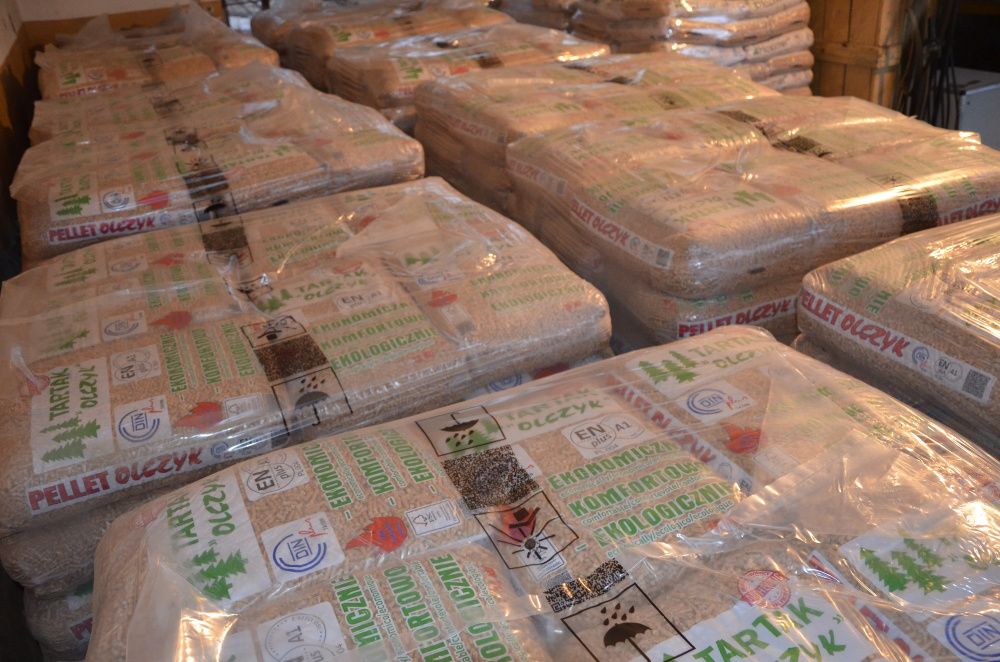 Pellet pelet drzewny transport HDS winda OLCZYK MAXIMER BARLINEK