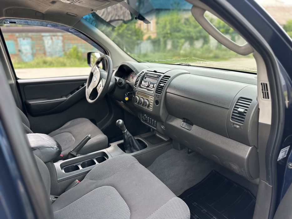 Nissan Navara 2009 год • 2.5 дизель