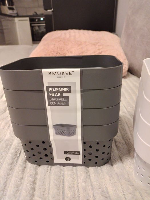 Pudełka pojemniki