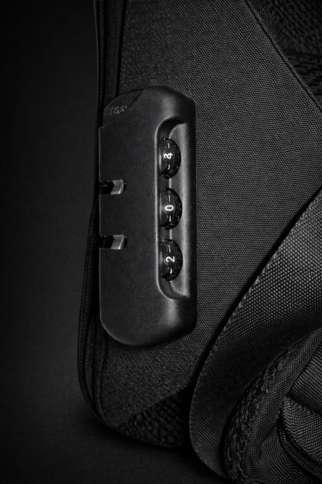 Сучасний чоловічий рюкзак хороший стан