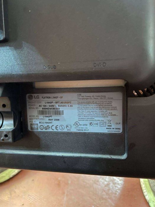 Монітор 19" LG Electronics L1942P-BF Black