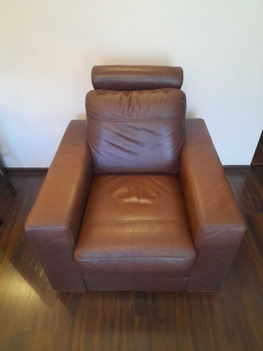 Fotel plus pufa/skórzane marki Helvetia Furniture