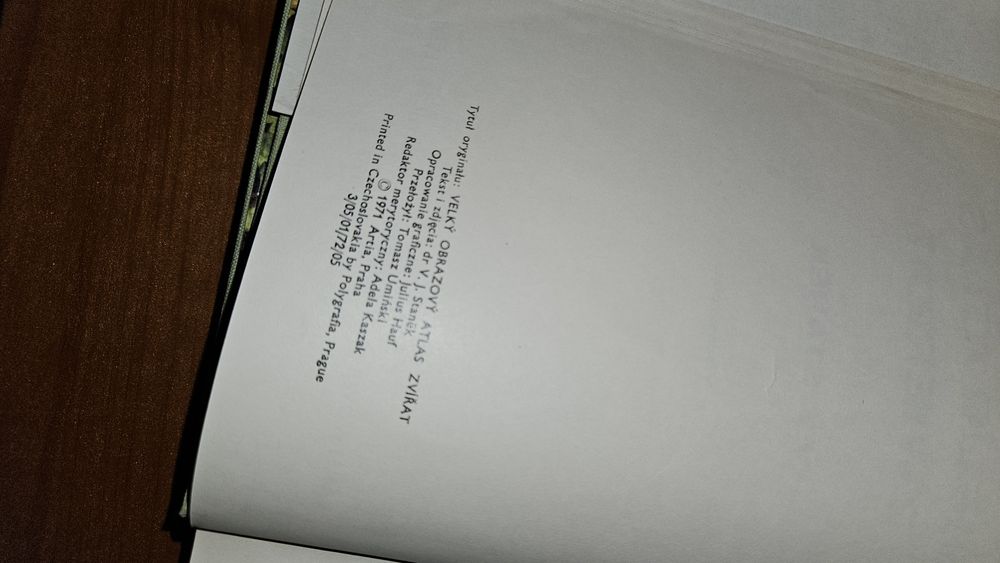 3 atlasy: zwierząt, owadów i roślin