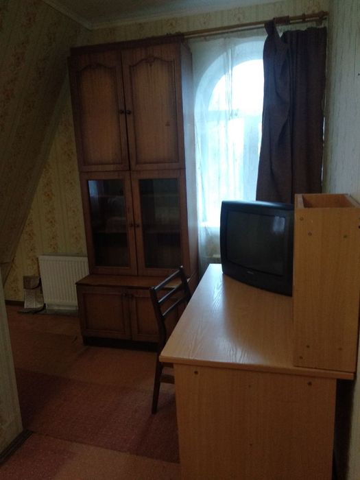 Здається кімната здається кімната, житло