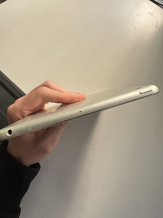 iPad mini 1 16GB Wi-Fi + чохол