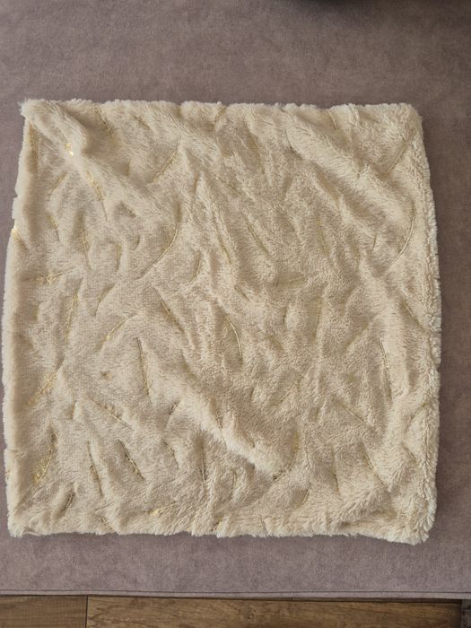 Poszewka 40x40 Nowa