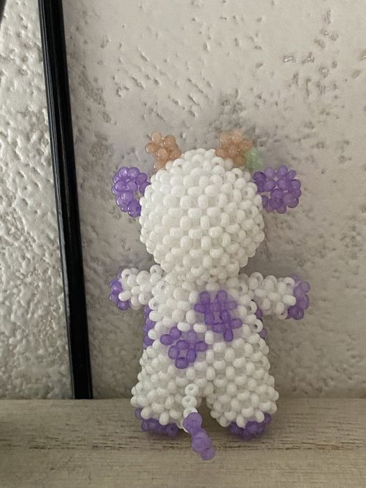 Амігрумі коровка із бісеру