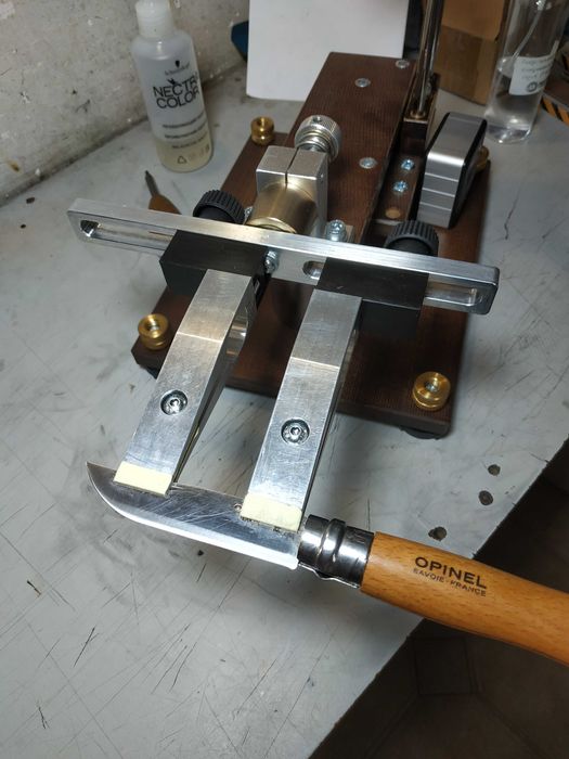 Заточування ножів м. Первомайськ. Професійна заточка ножів.